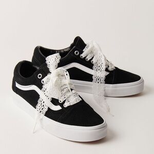 Vans Old Skool Pop Lace Sneakers
